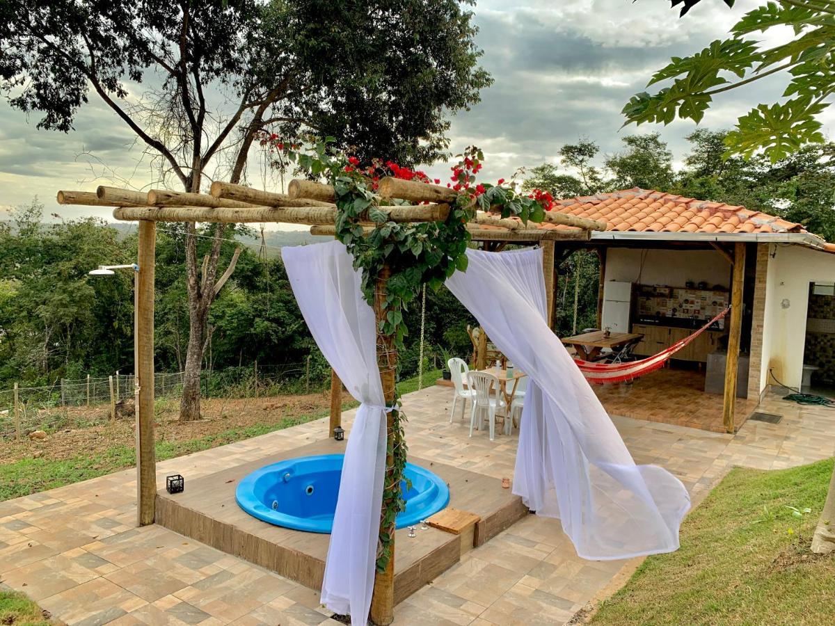 Alexania Chale Com Jacuzzi Vista Do Lago מראה חיצוני תמונה